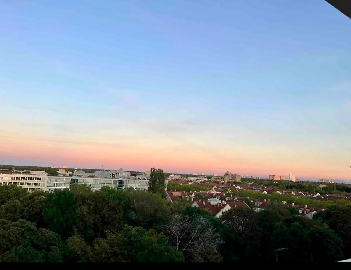 Great View To Allianz Arena & Free Garage Parking München