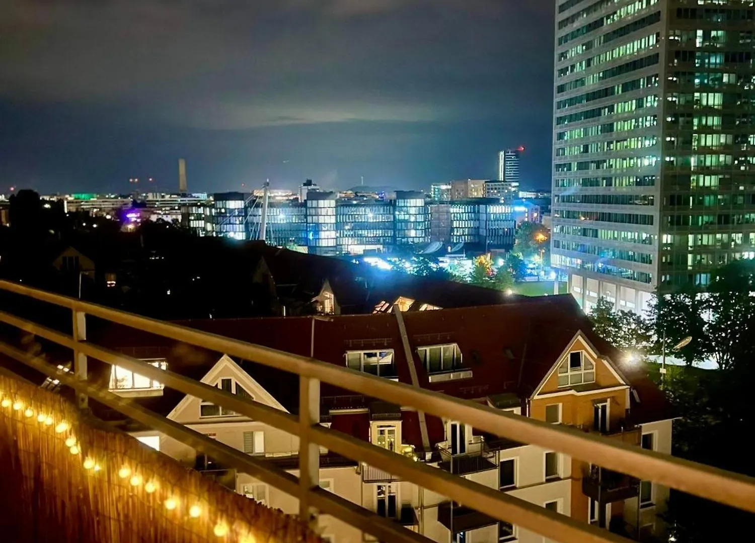 Great View To Allianz Arena & Free Garage Parking München 0*,